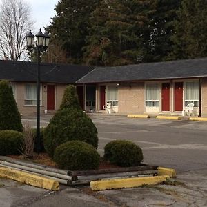 Lotus Motel Cobourg Exterior photo