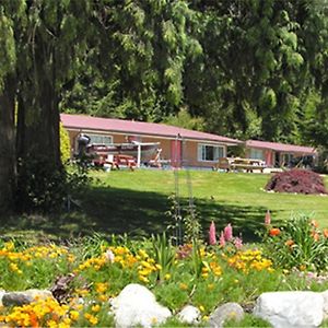 Seaside Villa Motel & Rv Park Powell River Exterior photo