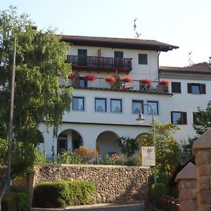 Gasthof Zum Roessl Hotel Jenesien Exterior photo