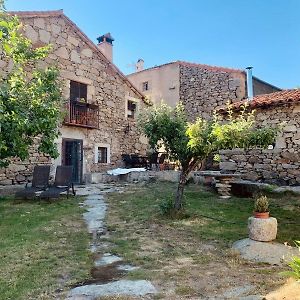 Casa Rural La Casa De Piedra Pensionat Navarredonda de Gredos Exterior photo