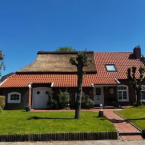 Lindenhuus-Urlaub Unter Einem Teilreetdach-Terrasse - Nahe Norden-Norddeich Villa Osteel Exterior photo