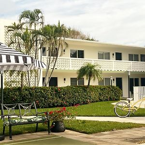 Fernando Flats Lejlighed Palm Beach Shores Exterior photo