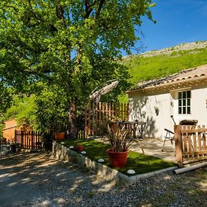 Entre Mer Et Montagne Lejlighed Bouyon Exterior photo