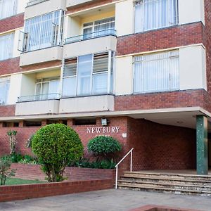 Remarkable 2-Bed Apartment In Harare Exterior photo