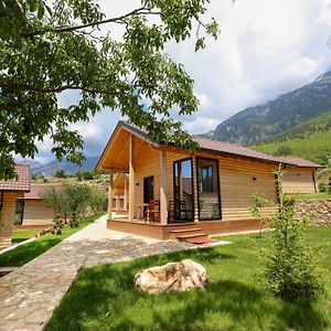 Bujtina Kapinova Hotel Berat Exterior photo