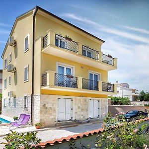 Wohnung In Liznjan Mit Grosser Terrasse Und Meerblick Exterior photo