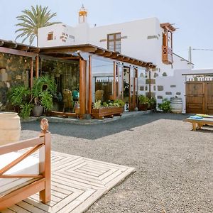 Casa Emblematica Garaday Lanzarote Pensionat Tinajo Exterior photo