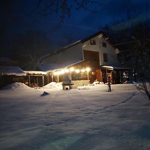 Il Posto Del Ciliegio Selvatico Bed and Breakfast Cavaliere  Exterior photo