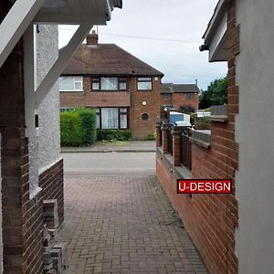 Redemption Deal - 1 Bedroom House In Leagrave, Luton With Free Parking Exterior photo