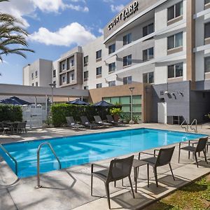 Courtyard Long Beach Airport Hotel Exterior photo