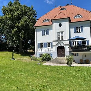 Ferienwohnung Villa Victoria Mit Grandiosem Seeblick Und Gartennutzung In Jugendstil Villa Gstadt am Chiemsee Exterior photo