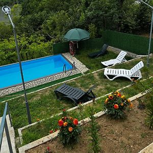 Nature House Hotel Kutaisi Exterior photo