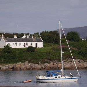 Gavin Maxwell Cottage Kyleakin Exterior photo