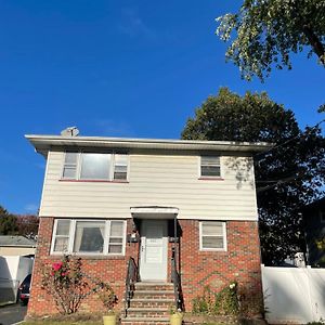 Cozy Home Near Downtown Rahway Exterior photo