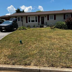 Cozy Rancher Near Downtown Morristown Villa Exterior photo