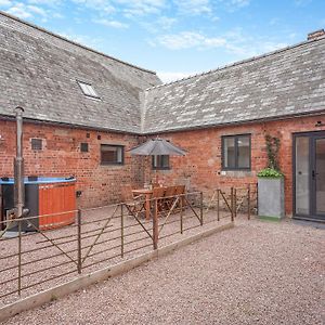 Milkmaids Barn Villa Huntley  Exterior photo