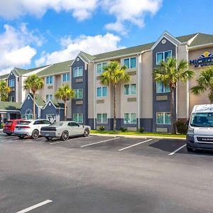 Microtel Inn & Suites By Wyndham Panama City Exterior photo