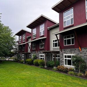 Prairie Hotel Yelm Exterior photo