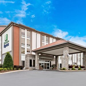 Holiday Inn Express Nashville-Hendersonville Exterior photo