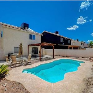 Pool Home Near The Strip Las Vegas Exterior photo