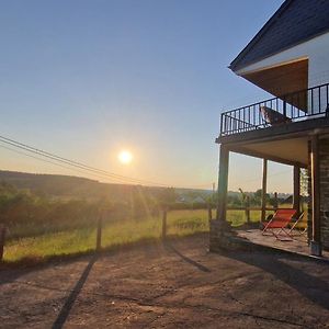 Les Herbesfolles De Oizy Bed and Breakfast Exterior photo