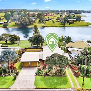 Lakeside Tinaroo Only 2.5Km From Yungaburra Town Villa Exterior photo