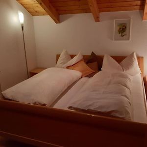 Vermiete Ein Doppelzimmer In Einem Holzhaus Lejlighed Wolfurt Exterior photo