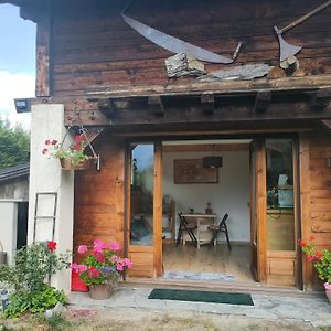 Beau Studio Dans La Vallee De Chamonix Lejlighed Les Trabets Exterior photo