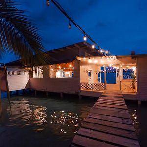 La Caribena Beach House- Bocas Del Toro, Isla Colon, Panama Lejlighed Big Creek Exterior photo