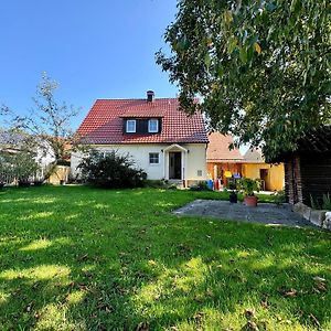 Stilvolles Haus Mit Naturgarten & Weitblick - Fuer Familien & Freunde Villa Oberschwarzach Exterior photo