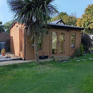 Adventure Cabin Retreat 'The Cabanne' No Shower Villa Dublin Exterior photo