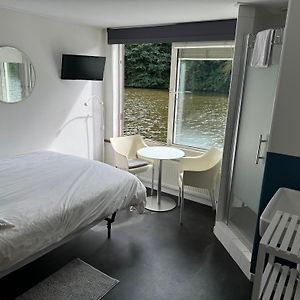 Peaceful Room On A Houseboat In The City Centre Amsterdam Exterior photo