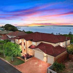 Waterfront Entire Luxury House With Bay View And Pool Villa Redland Bay Exterior photo