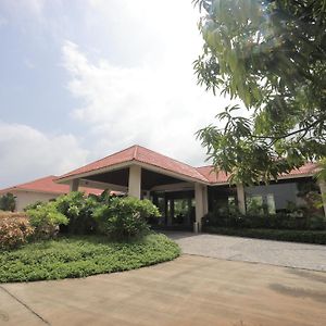 Club Mahindra Pavagadh Hotel Rawālia Exterior photo