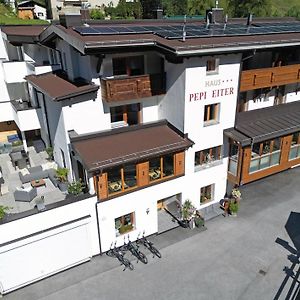 Quality Hosts Arlberg - Haus Pepi Eiter Hotel St Anton am Arlberg Exterior photo