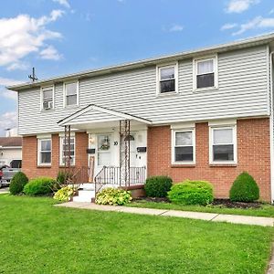 Cozy Duplex Near Buf International Airport Lejlighed Cheektowaga Exterior photo