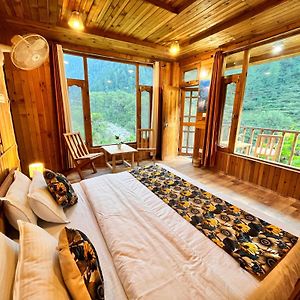 Pine View Cottage, Tirthan Valley - Nested In Nature'S Lap Gushaini Exterior photo