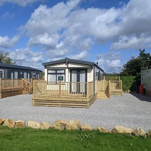 Lytham Luxe 6 Birth Caravan Hotel Weeton  Exterior photo