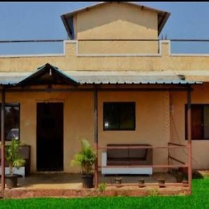 Savitri Bungalow Villa Panchgani Exterior photo