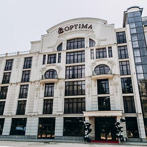 Optima Collection Chernivtsi Hotel Exterior photo