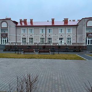 Sun Lidia Hotel Tjernivtsi Exterior photo