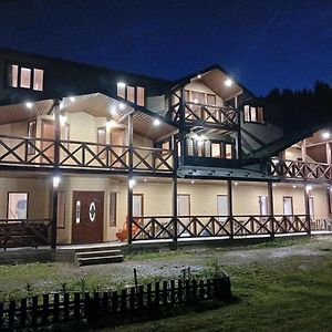 Sadyba U Zumera Hotel Krivorovnya Exterior photo