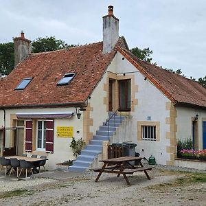 Le Coeur Du Moulin Lejlighed Saint-Aubin-le-Monial Exterior photo