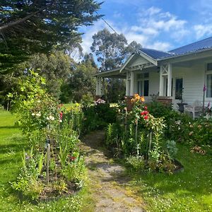 River Front Estate Villa Huonville Exterior photo