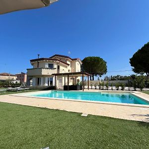 Villa Cangiano B&B And Pool Osimo Exterior photo