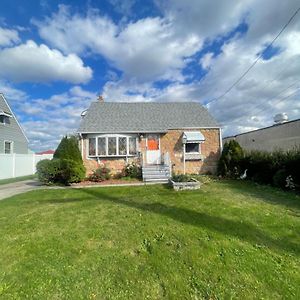 Home In Cheektowaga Buffalo Exterior photo