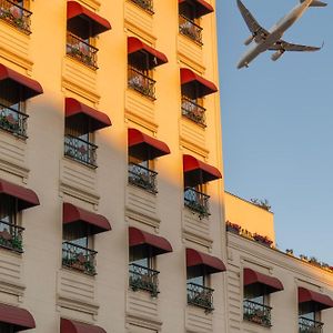 Classes Airport Hotel Istanbul Exterior photo