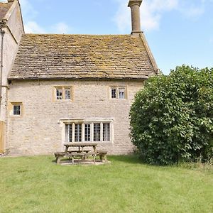 Churchill Cottage Wootton Glanville Exterior photo