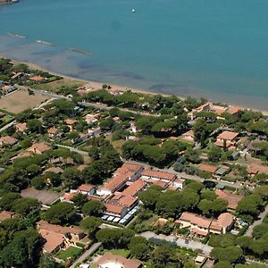 Appartamenti In Villa E Casali A Giannella Santa Liberata Exterior photo