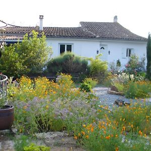 Maison D'Hotes Dyrslot Bed and Breakfast Saint-Denis-de-Pile Exterior photo